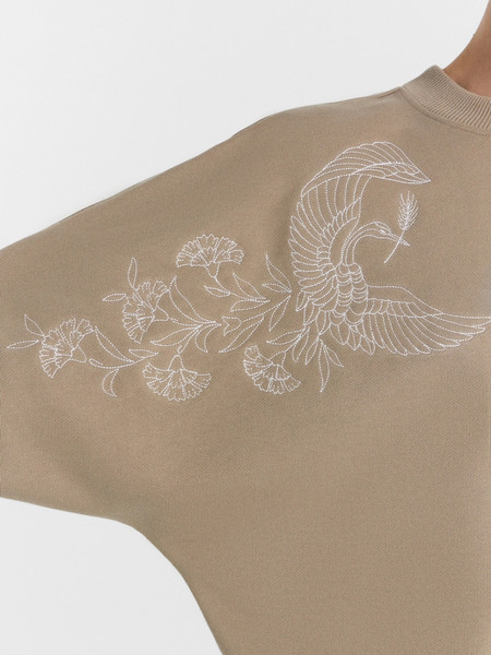 Изображение товара Свитшот Mark Formelle 122982 (р.164/170-88-94, песок/527-вышивка)