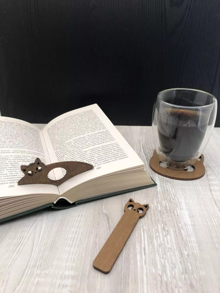 Изображение товара Держатель для страниц ОМурМебель Литературный комфорт Котик (коричневый)