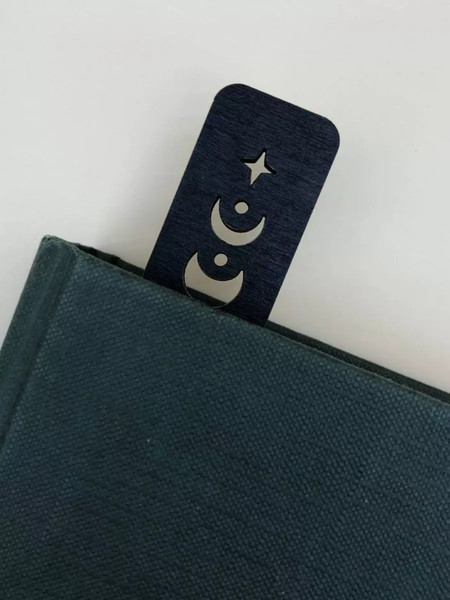 Изображение товара Держатель для страниц ОМурМебель Литературный комфорт Луна (черный)