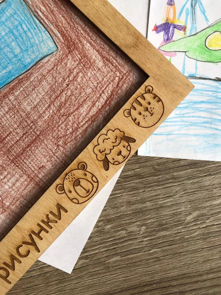 Изображение товара Рамка ОМурМебель для рисунков (бежевый)