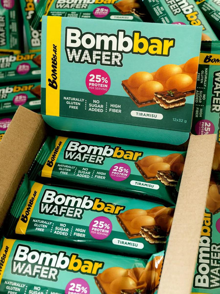 Изображение товара Набор протеиновых батончиков Bombbar Тирамису с шоколадно-ореховой пастой (20x32г)