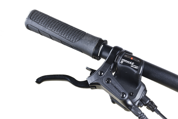 Изображение товара Велосипед STARK Fat 26.3 2025 (S/16, темно-серый/серебристый металлик, разобранный, в коробке)