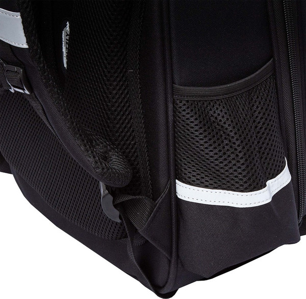 Изображение товара Школьный рюкзак Grizzly RAz-587-15 (черный/белый)