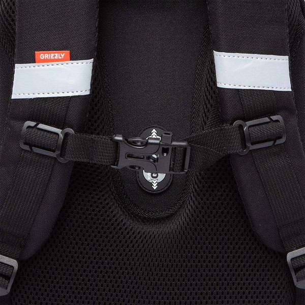 Изображение товара Школьный рюкзак Grizzly RAz-587-15 (черный/белый)