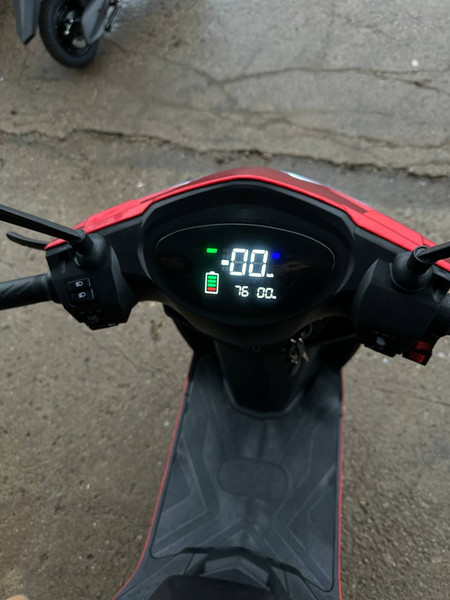 Изображение товара Электроскутер Volt Storm ZS (красный)