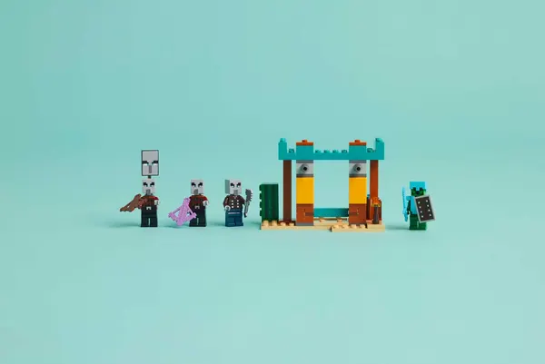 Изображение товара Конструктор Lego Minecraft Сельский патруль в пустыне 21267