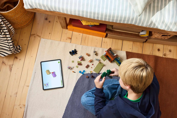 Изображение товара Конструктор Lego Minecraft Экспедиция на рудник Броненосец 21269