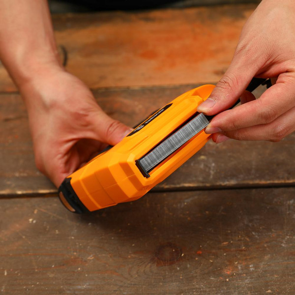 Изображение товара Аккумуляторный степлер Deko DKES3.6-Li / 083-1099