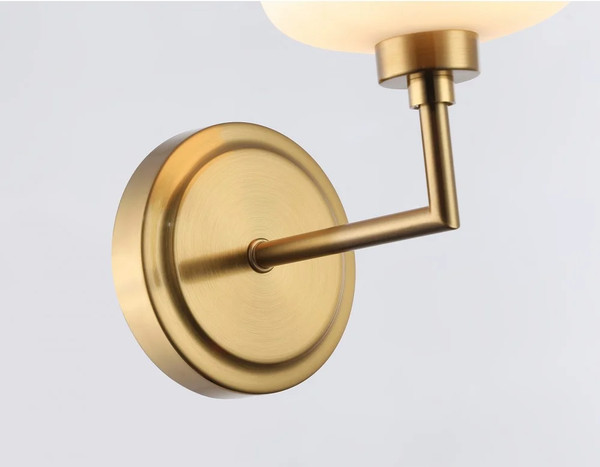 Изображение товара Бра Ambrella LH53021 BS/FR (латунь/белый матовый)