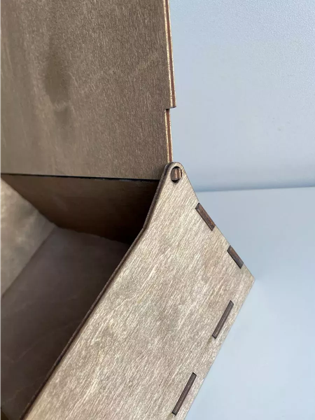 Изображение товара Коробка подарочная ОМурМебель С Днем 8 марта (коричневый)