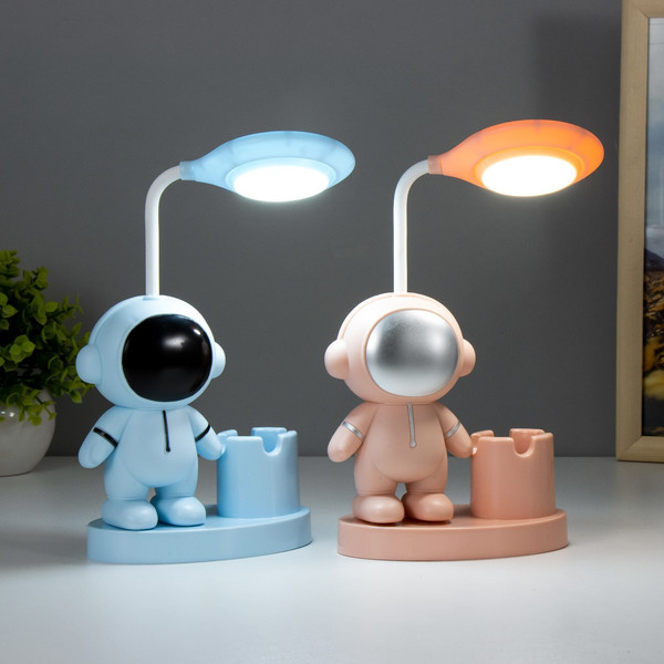 Изображение товара Настольная лампа Risalux Космонавт 9236023