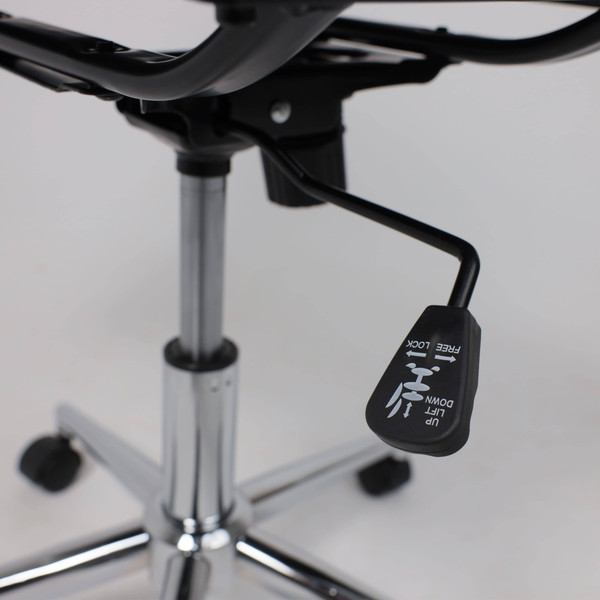 Изображение товара Кресло офисное AksHome Evelin (экокожа, бежевый)