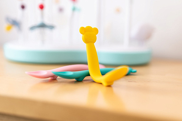Изображение товара Ложка для кормления Suavinex Monkey Yellow S Monkey Spoon Yellow L3 IT 401353
