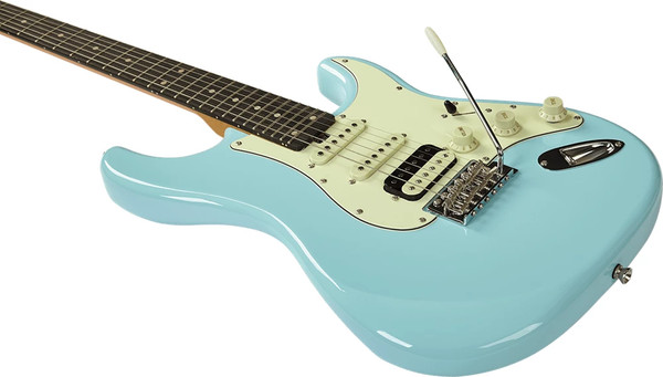 Изображение товара Электрогитара Eko Aire V-NOS Daphne Blue