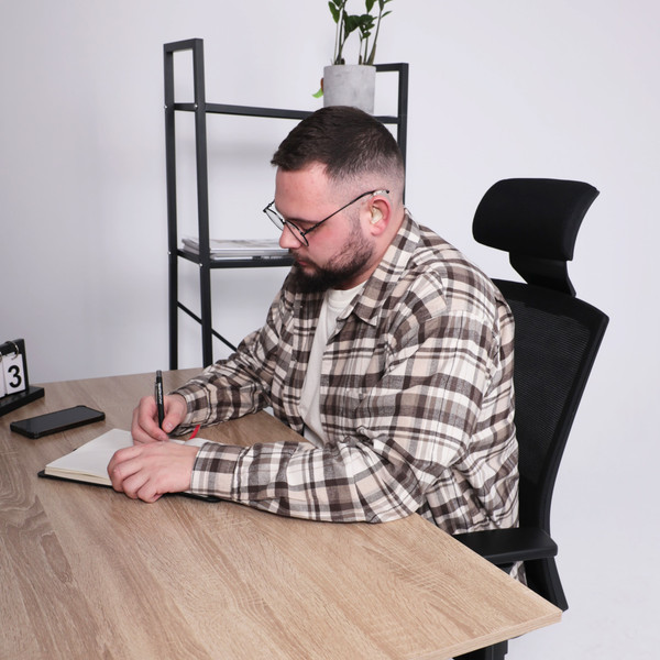 Изображение товара Кресло офисное AksHome Arcus (черная сетка/ткань/черный полиамид)