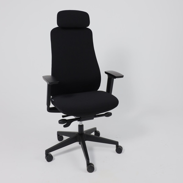 Изображение товара Кресло офисное AksHome Vortex (черная ткань/черный полиамид)