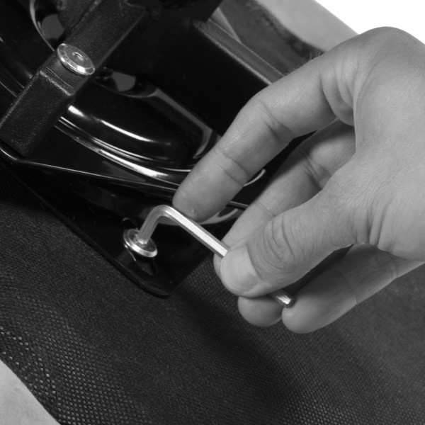 Изображение товара Стул Woodville Окленд поворотный (темно-зеленый/черный)