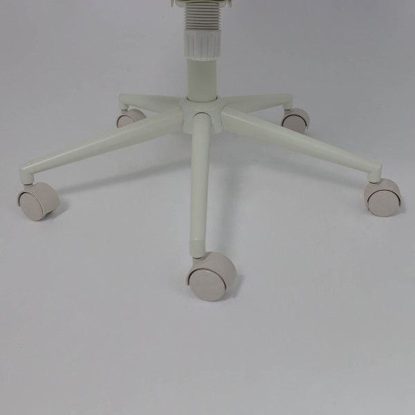 Изображение товара Кресло офисное AksHome Indigo (белый/слоновая кость)