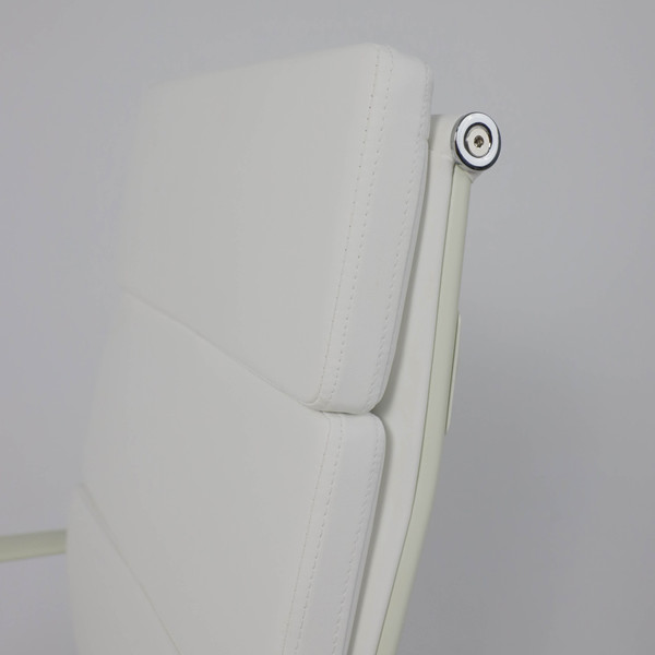 Изображение товара Кресло офисное AksHome Indigo (белый/слоновая кость)