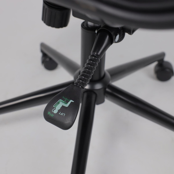 Изображение товара Кресло офисное AksHome Indigo (черный/черный)