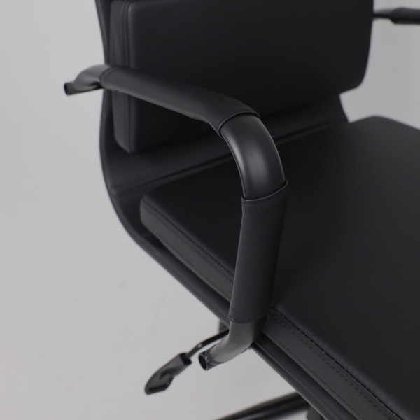 Изображение товара Кресло офисное AksHome Indigo (черный/черный)