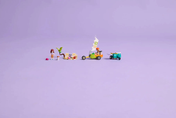 Изображение товара Конструктор Lego Friends Собаки-серфингисты и приключения на скутере 42641