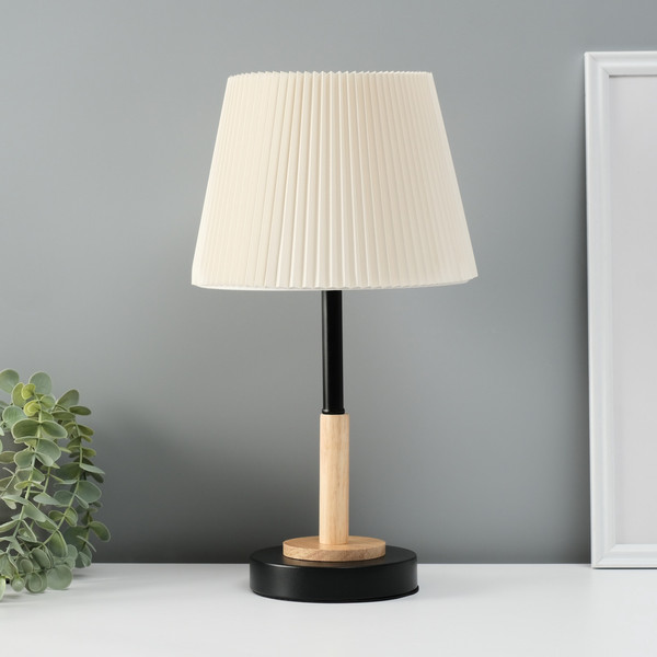 Изображение товара Прикроватная лампа Risalux Дипломат 10689408 (черный/бежевый)