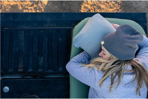 Изображение товара Подушка туристическая Klymit Drift Camp Pillow Regular (зеленый)