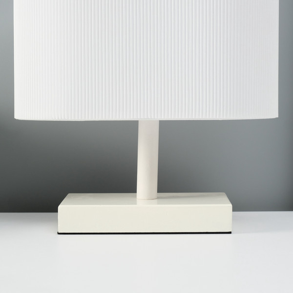 Изображение товара Прикроватная лампа Risalux Консул 10689412 (белый)