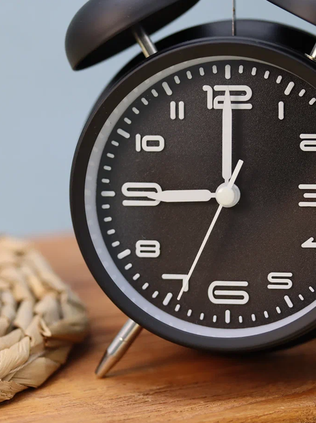 Изображение товара Настольные часы ILikeGift Numeral / C012-05 (черный/белый)