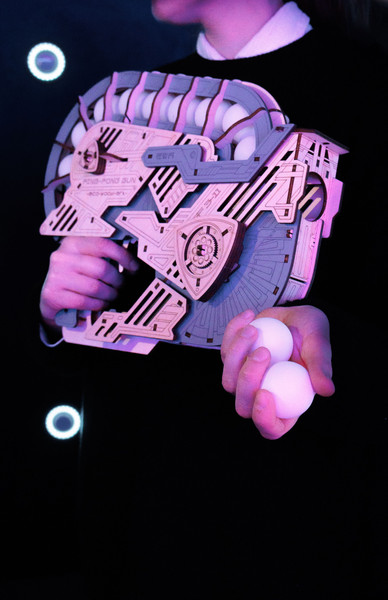 Изображение товара Бластер игрушечный EWA Пинг-понг пушка