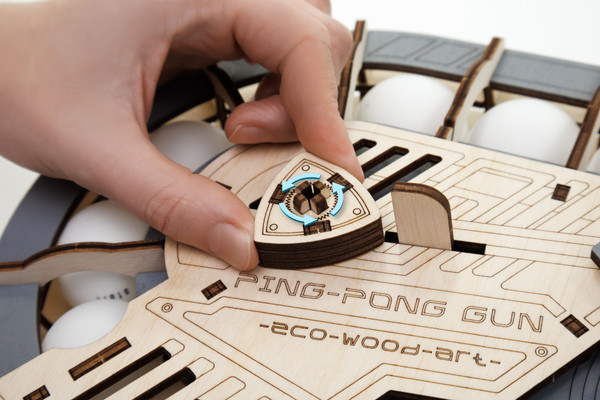 Изображение товара Бластер игрушечный EWA Пинг-понг пушка