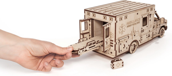 Изображение товара Автомобиль игрушечный EWA Скорая помощь