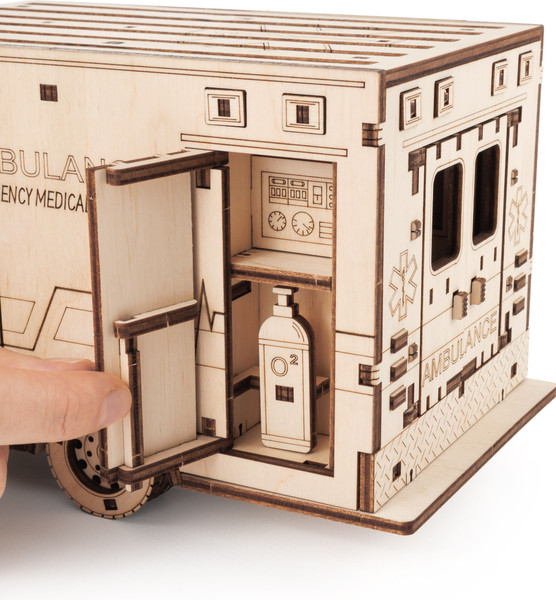 Изображение товара Автомобиль игрушечный EWA Скорая помощь