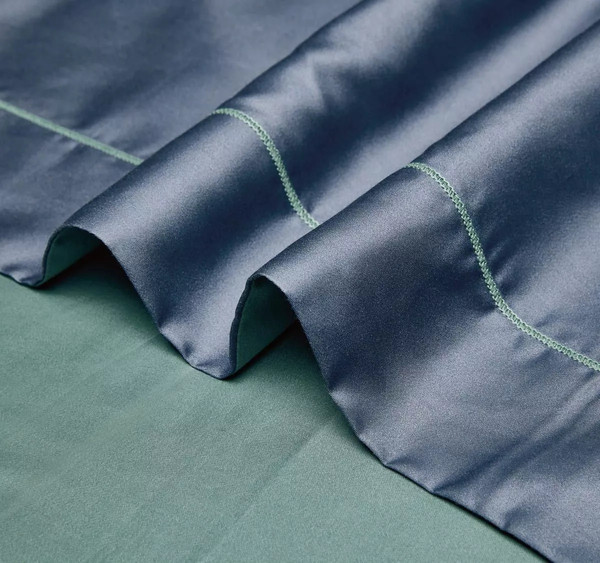 Изображение товара Комплект постельного белья Arya Diamond Сатин 2сп / 8680943247056 (графит/темно-зеленый)