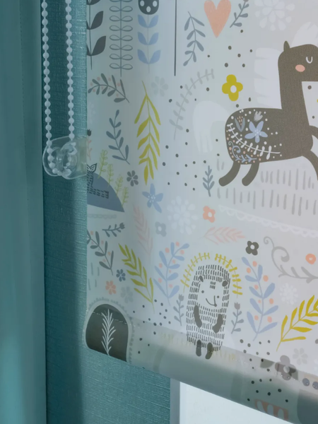 Изображение товара Рулонная штора Franc Gardiner Print Сказочный лес 90х160 / 9403218121 (серый)