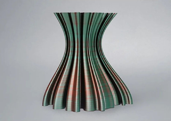 Изображение товара Пластик для 3D-печати eSUN ePLA-Silk Mystic Filament / ePLA-SilkMystic-P175JRG1 (1.75мм, 1кг, золотой/красный/зеленый)