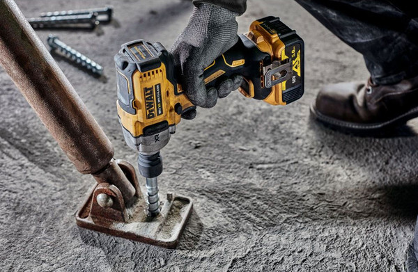 Изображение товара Профессиональный гайковерт DeWalt DCF892N