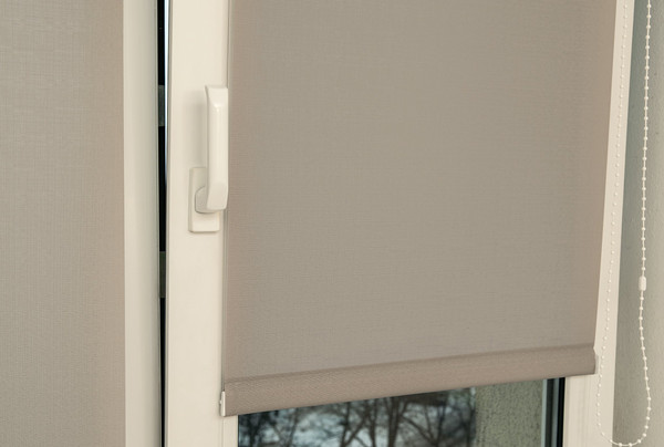 Изображение товара Рулонная штора Delfa Сантайм Лен СРШ-01 МЭД2404 (73x160, серый)