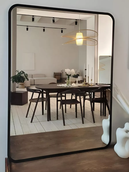 Изображение товара Зеркало Emze 60x80 / LED.UV.SMART.60.80.CHE.4K (черный с УФ-окантовкой и подсветкой)