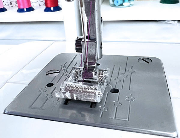 Изображение товара Лапка для швейной машины Janome J200-142-001