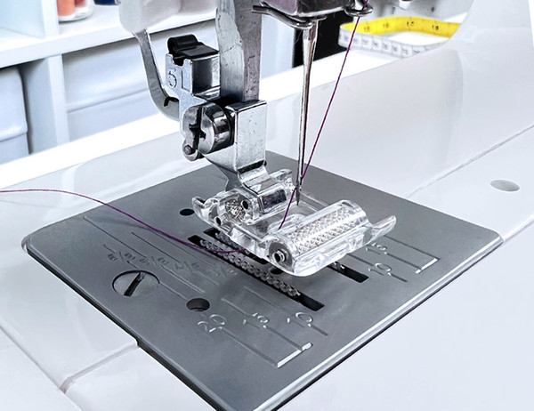 Изображение товара Лапка для швейной машины Janome J200-142-001