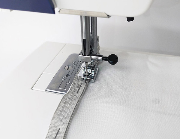 Изображение товара Лапка для швейной машины Janome 202-475-002