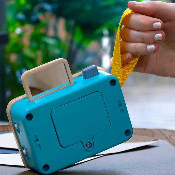 Изображение товара Развивающая игрушка Hape Ретро Фотоаппарат / 800920_HP