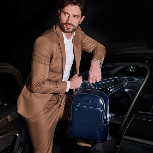Изображение товара Рюкзак Piquadro Blue Square CA3214B2/BLU2 (синий)