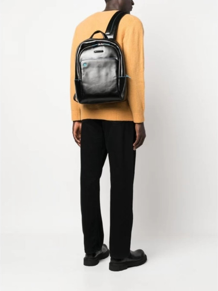 Изображение товара Рюкзак Piquadro Blue Square CA3214B2/N (черный)