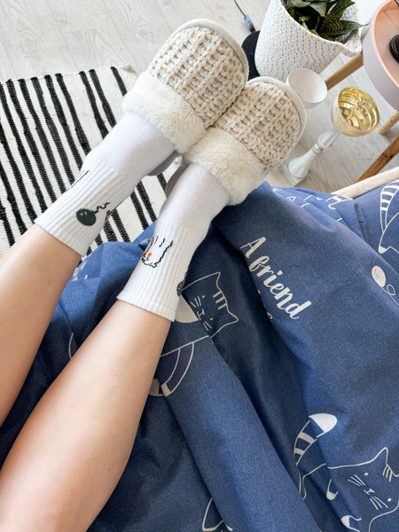 Изображение товара Комплект постельного белья Samsara Коты на синем фоне 1.5сп (простыня на резинке)