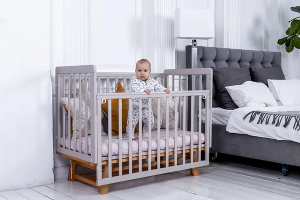 Изображение товара Детская кроватка Sweet Baby Luciano с маятником (серый/белый)