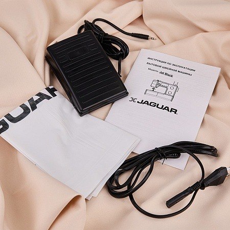 Изображение товара Швейная машина Jaguar Jet Black