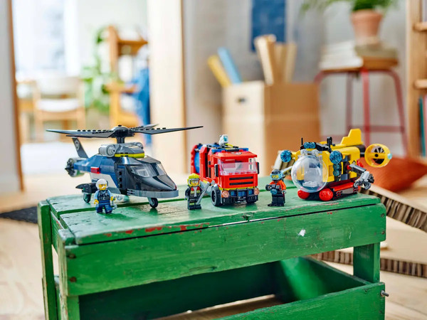 Изображение товара Конструктор Lego City Вертолет, пожарная машина и подводная лодка 60462